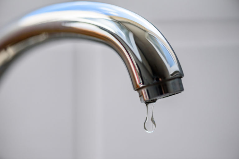 蛇口から水が出ない理由とは?症状別の修理方法 庭、水まわり、リフォームなどのお家・日常のお困りごとを解決!家工房マガジン 蛇口から水が出ない理由とは?症状別の修理方法 庭、水まわり、リフォームなどのお家・日常のお困りごとを解決!家工房マガジン