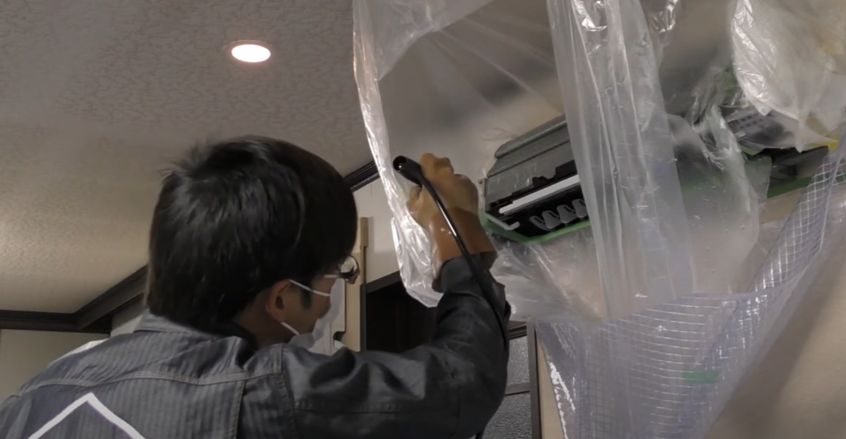 「青木　弘（あおき　ひろし）」の顔写真